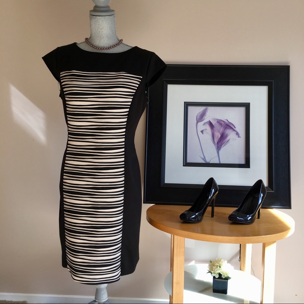 Lovely Sheath Dress 💕